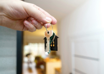 Chave de imóvel representando financiamento imobiliário.
